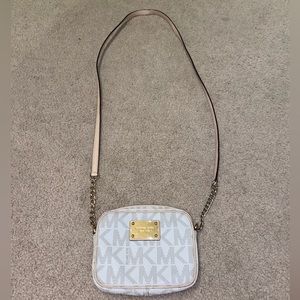 Michael Kors Mini Jet Set Crossbody Logo Pattern